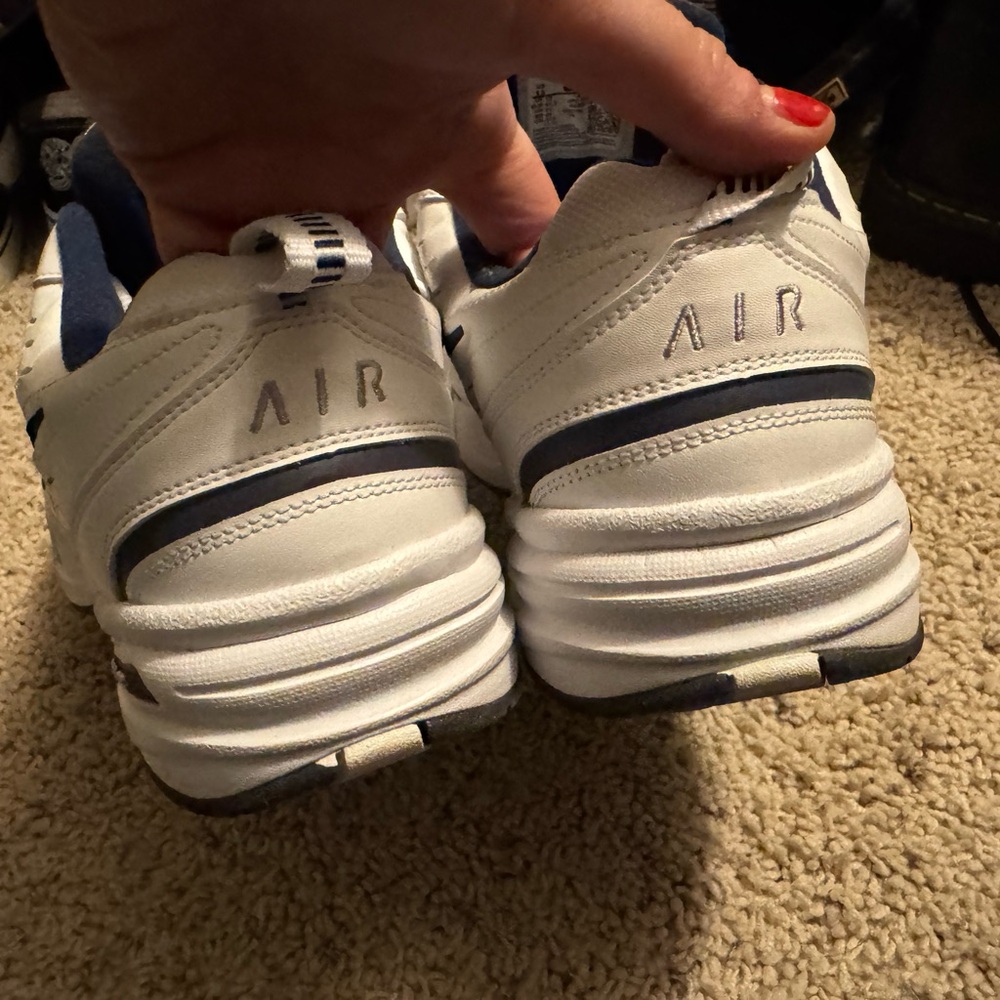 Nike Air Monarch IV Men's White Sneakers - Picture 6 of 7